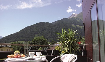 Ausblick in die Tiroler Berge des Nationalparks Hohe Tauern